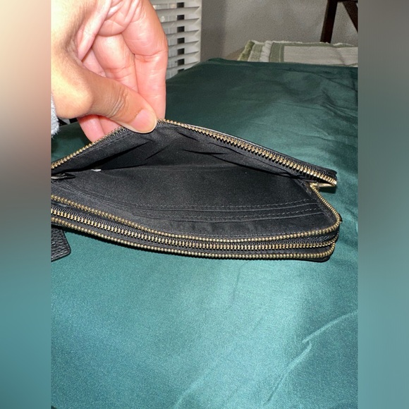 Coach double zip wristlet/wallet - Picture 6 of 8